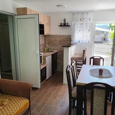Smestaj Miki 2 Apartament